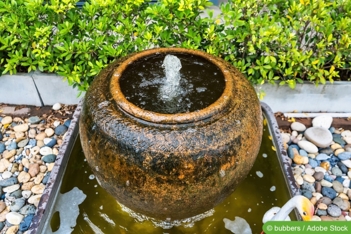 Natursteinbrunnen