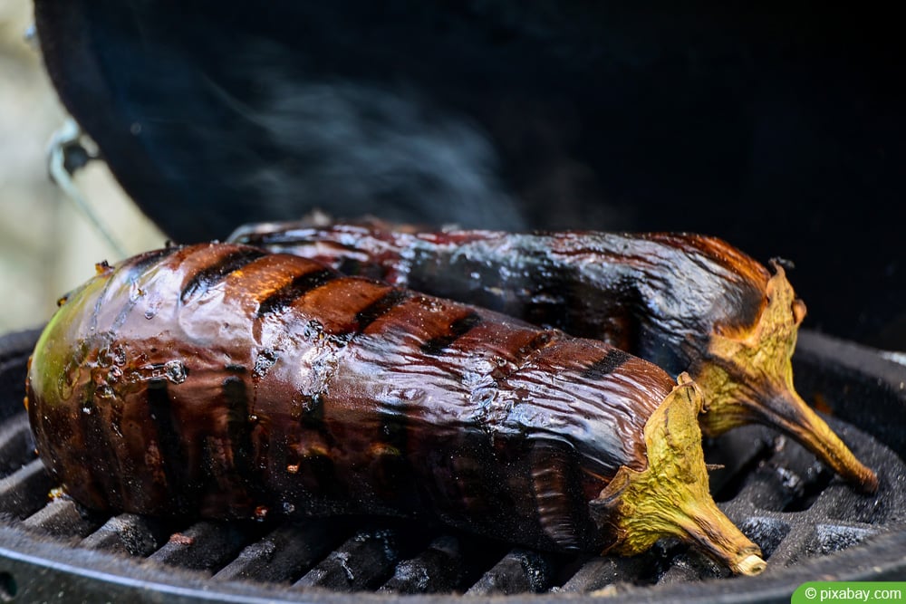 Aubergine auf dem Grill