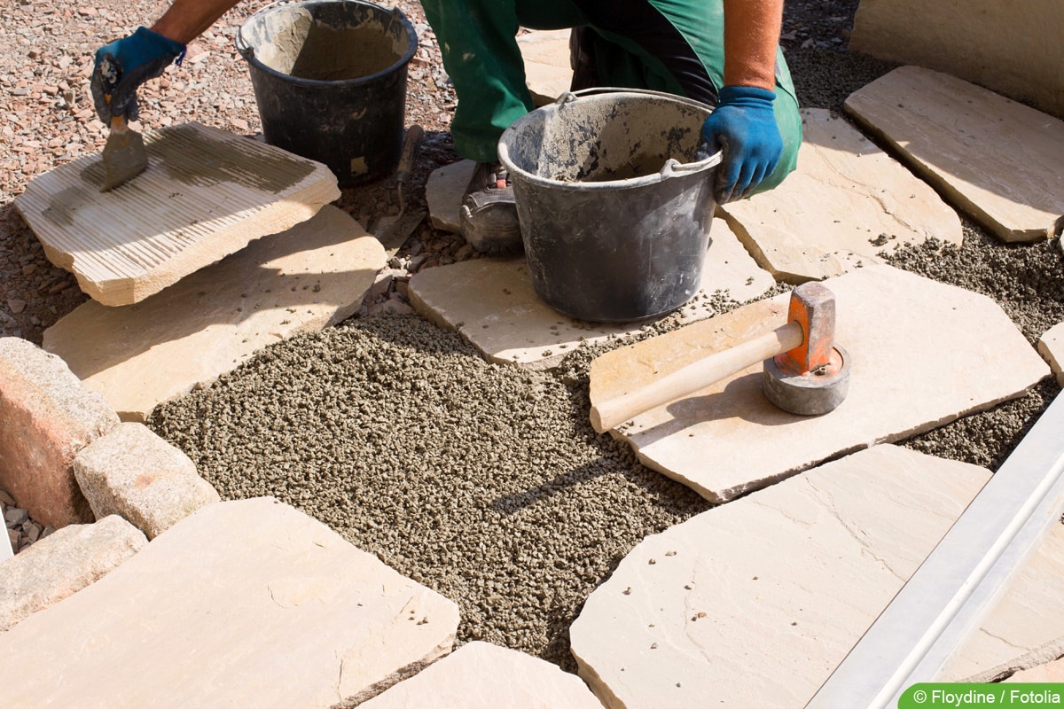 Polygonalplatten verlegen: Unterbau gebunden