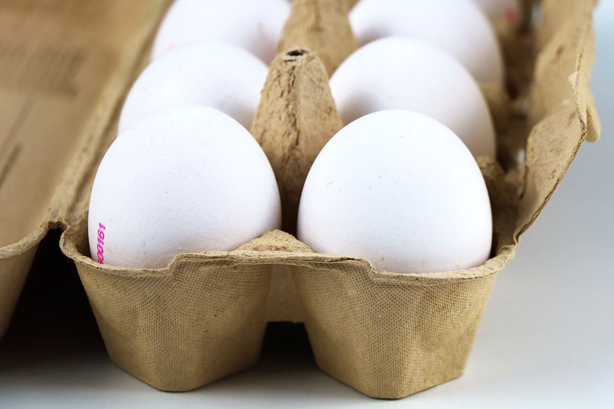 Eierschalen als Rosendünger