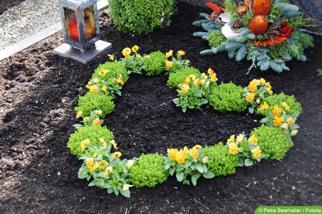 Grabbepflanzung in Herbst und Winter 15 Grabgestaltung Tipps