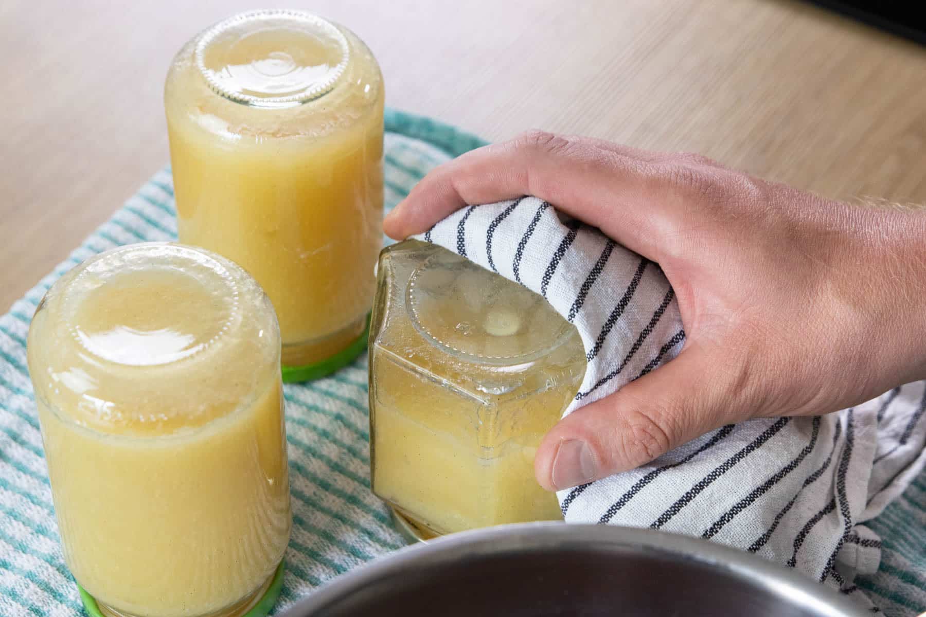 Apfelmus einkochen in Schraubgläser - Hausgarten.net