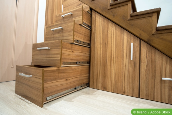 Schrank unter Treppe